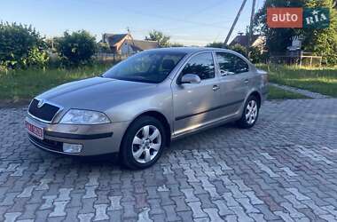 Лифтбек Skoda Octavia 2008 в Луцке
