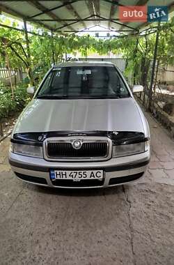Лифтбек Skoda Octavia 2001 в 