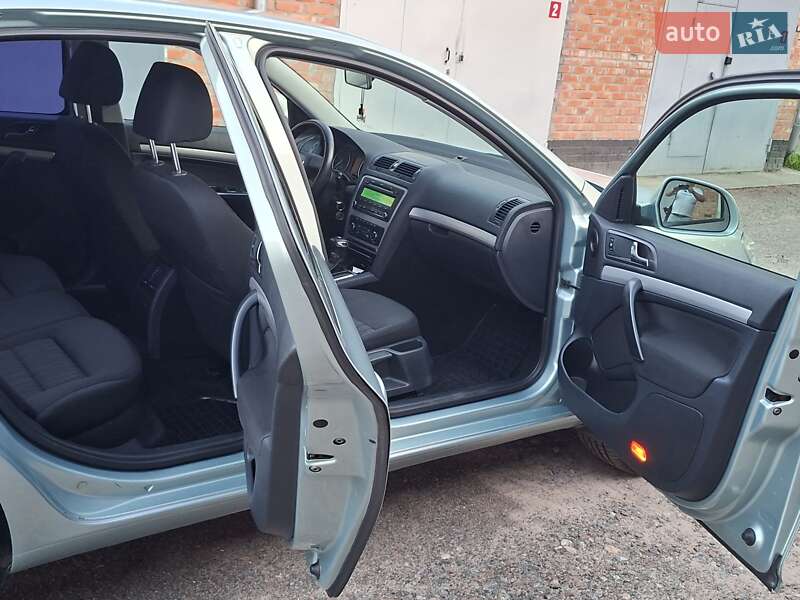 Лифтбек Skoda Octavia 2010 в Нежине