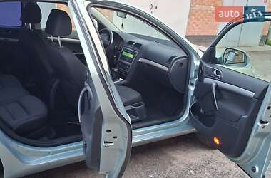 Лифтбек Skoda Octavia 2010 в 