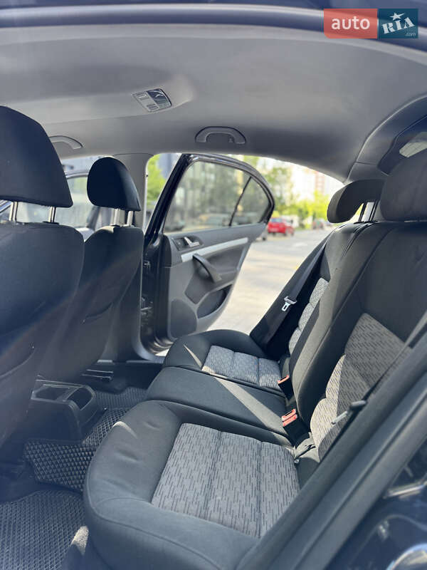 Лифтбек Skoda Octavia 2009 в Ивано-Франковске