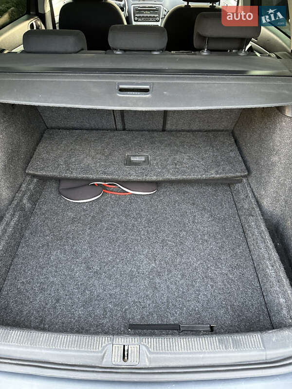 Универсал Skoda Octavia 2012 в Нововолынске