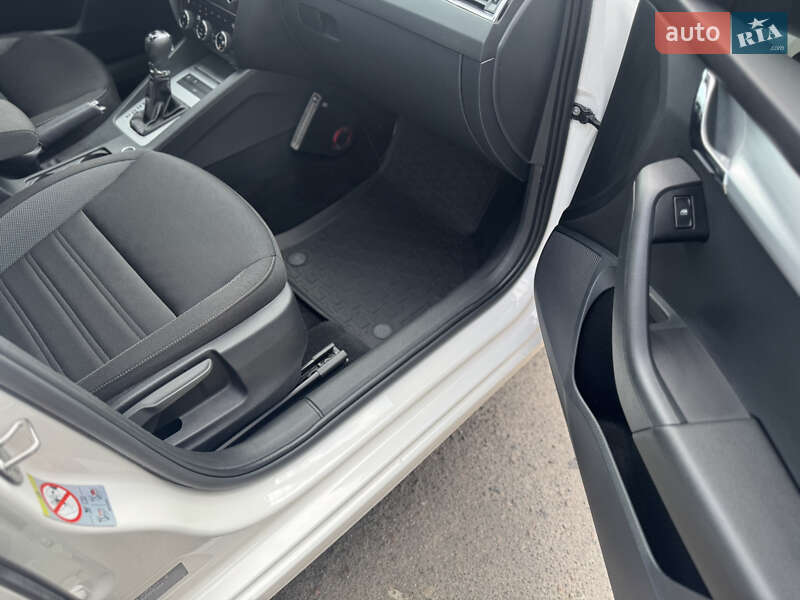Універсал Skoda Octavia 2019 в Радивиліві