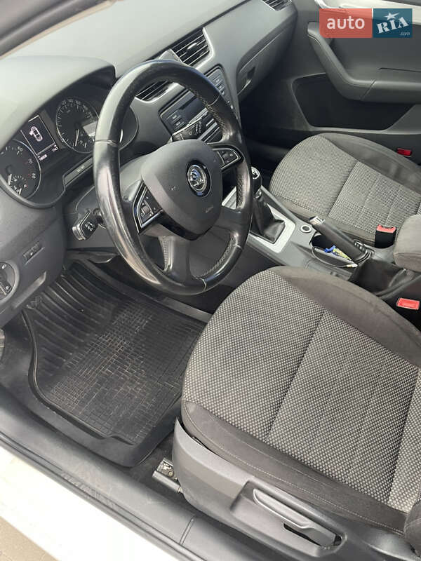 Лифтбек Skoda Octavia 2013 в Сумах