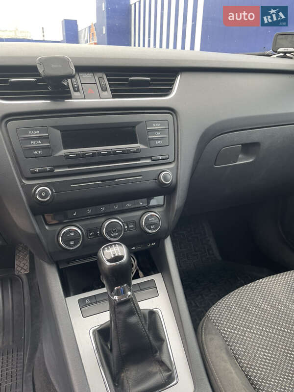Лифтбек Skoda Octavia 2013 в Сумах