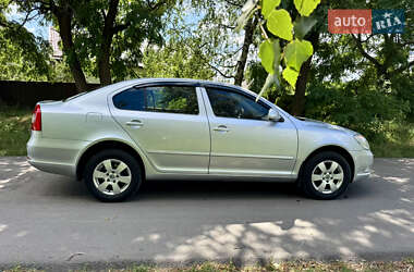 Лифтбек Skoda Octavia 2010 в 