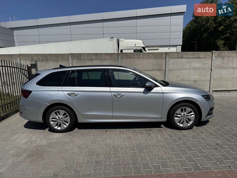Універсал Skoda Octavia 2020 в Стрию