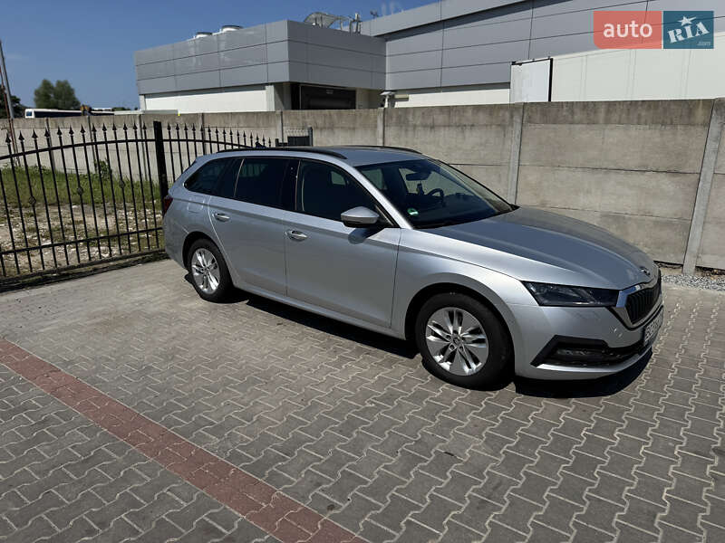 Універсал Skoda Octavia 2020 в Стрию