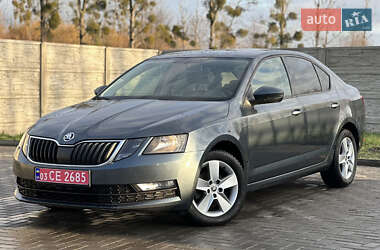 Лифтбек Skoda Octavia 2017 в Ровно