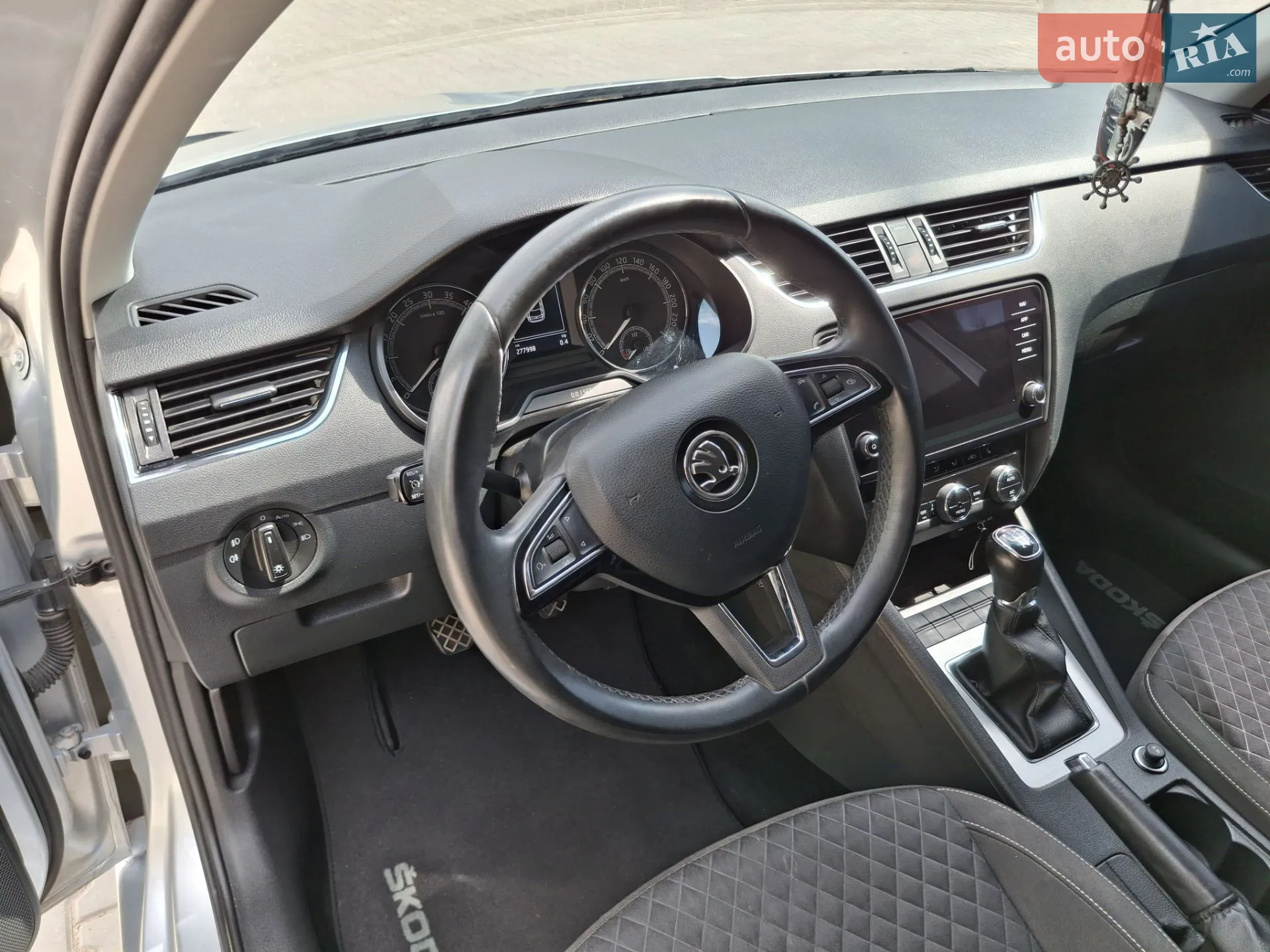 2017 Skoda Octavia - мініатюра 31