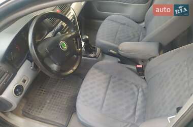 Лифтбек Skoda Octavia 2000 в 