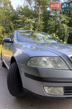 Лифтбек Skoda Octavia 2005 в 