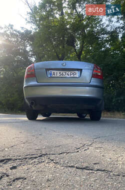 Лифтбек Skoda Octavia 2005 в 