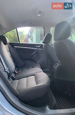 Лифтбек Skoda Octavia 2005 в 