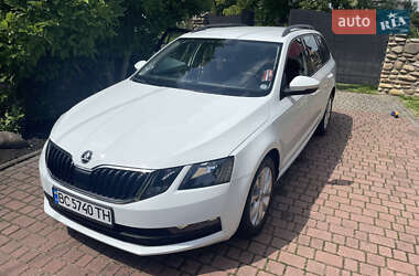 Универсал Skoda Octavia 2019 в Львове