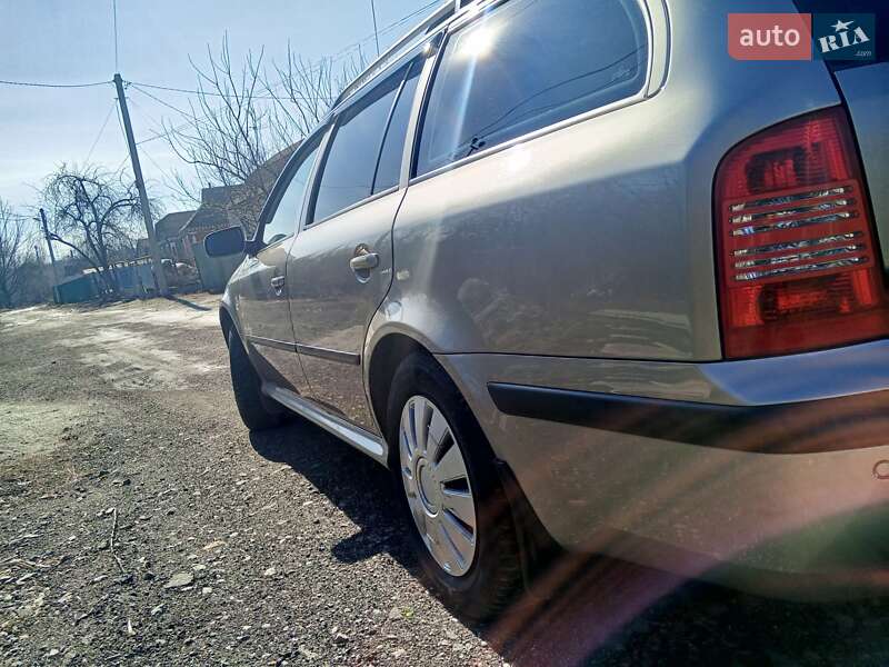 Універсал Skoda Octavia 2006 в Сквирі
