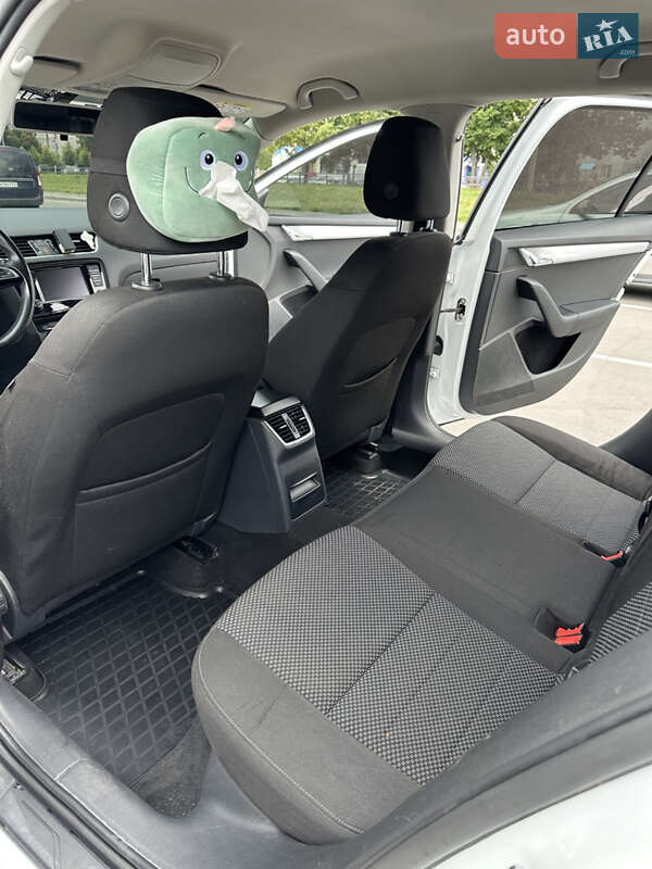 Універсал Skoda Octavia 2016 в Чернігові