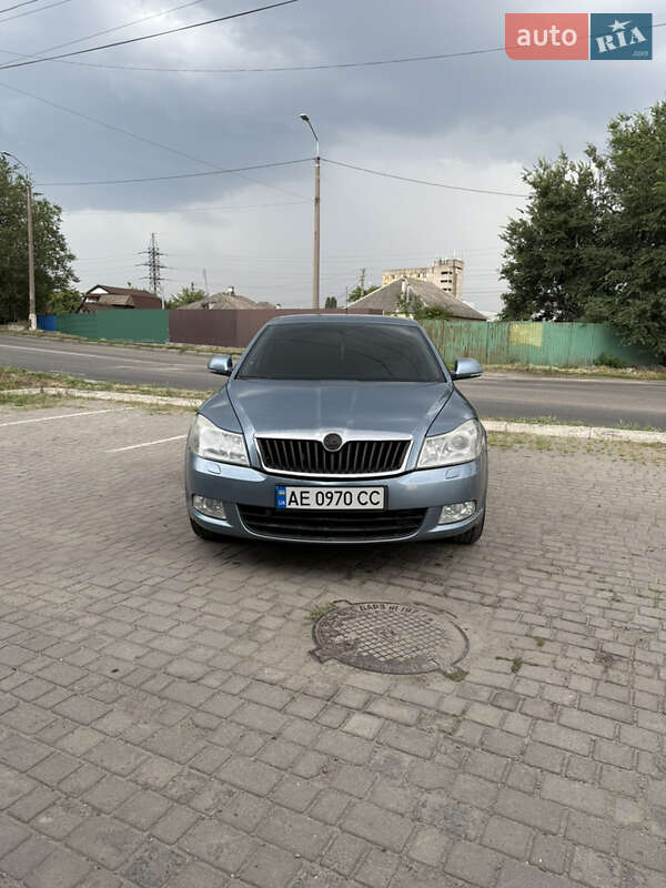 Лифтбек Skoda Octavia 2010 в 