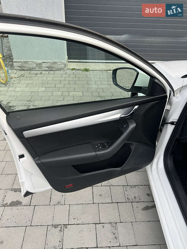 Универсал Skoda Octavia 2019 в Виноградове