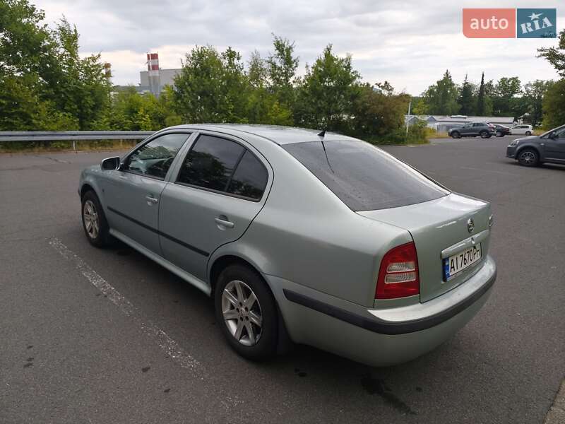 Лифтбек Skoda Octavia 2009 в Новоднестровске