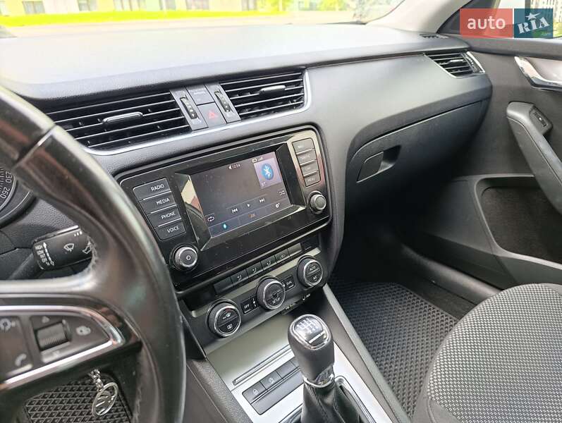 Универсал Skoda Octavia 2014 в Ровно