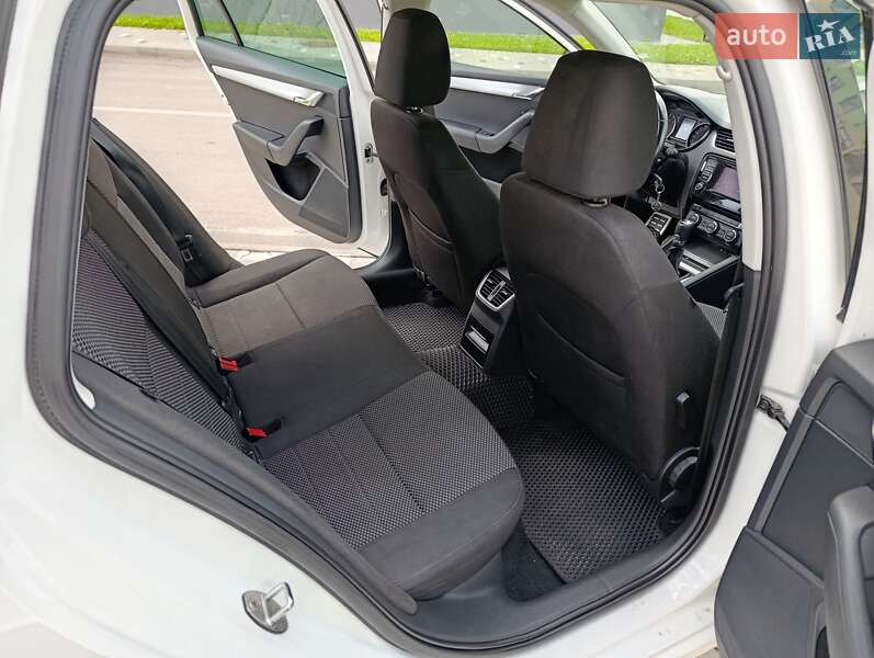Универсал Skoda Octavia 2014 в Ровно