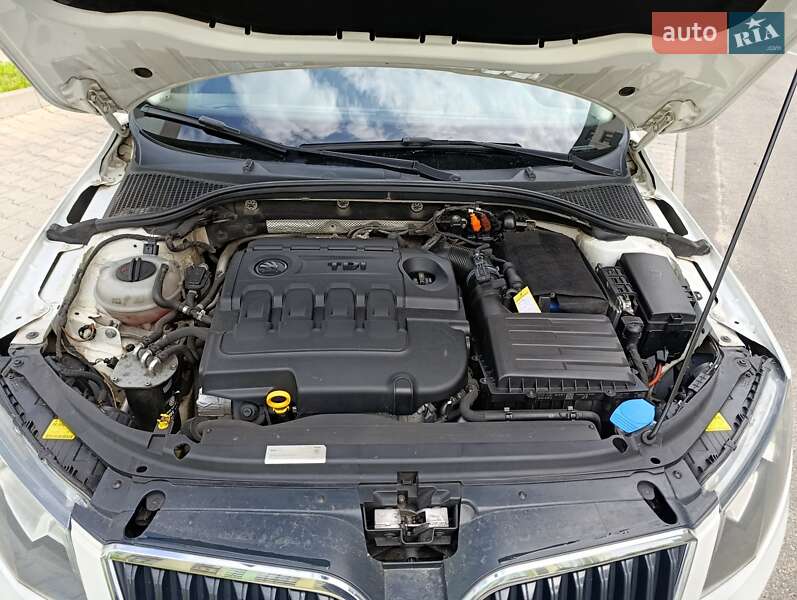 Универсал Skoda Octavia 2014 в Ровно
