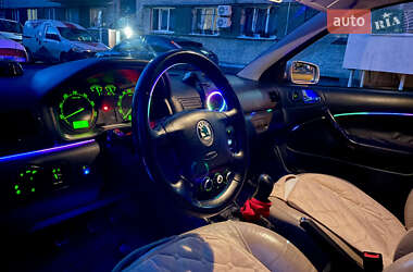 Ліфтбек Skoda Octavia 2004 в Львові