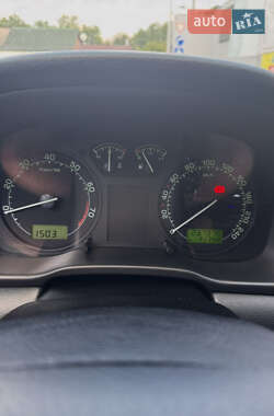 Лифтбек Skoda Octavia 2002 в 