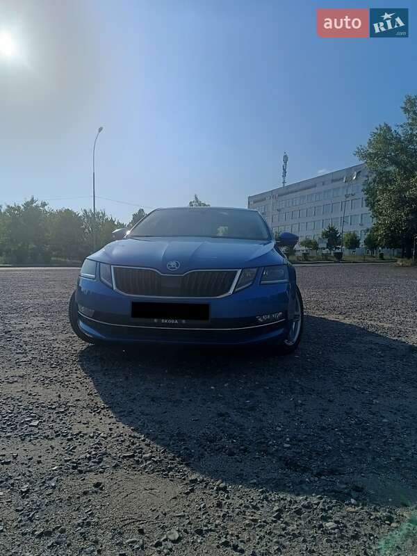 Ліфтбек Skoda Octavia 2017 в Ужгороді