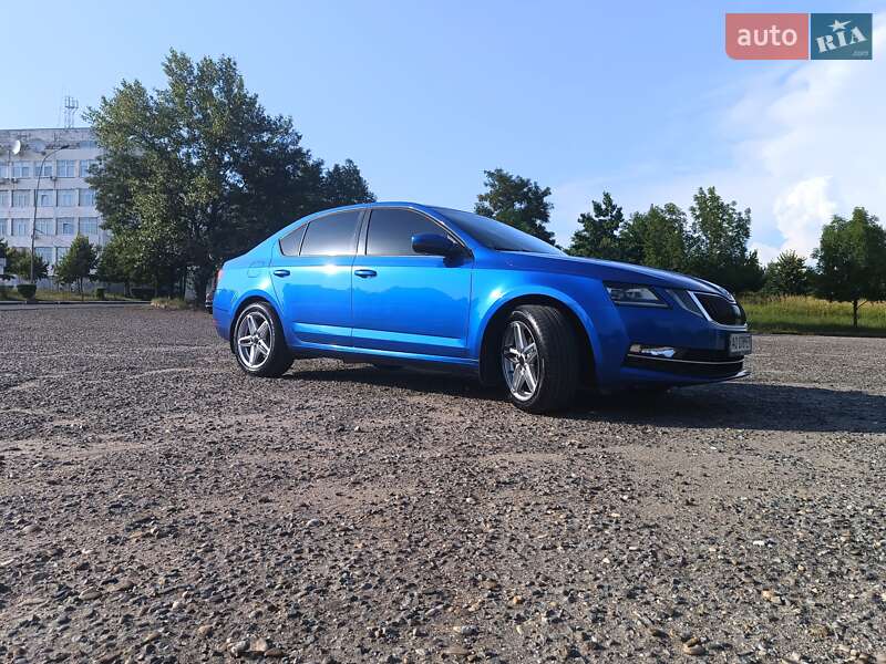Ліфтбек Skoda Octavia 2017 в Ужгороді