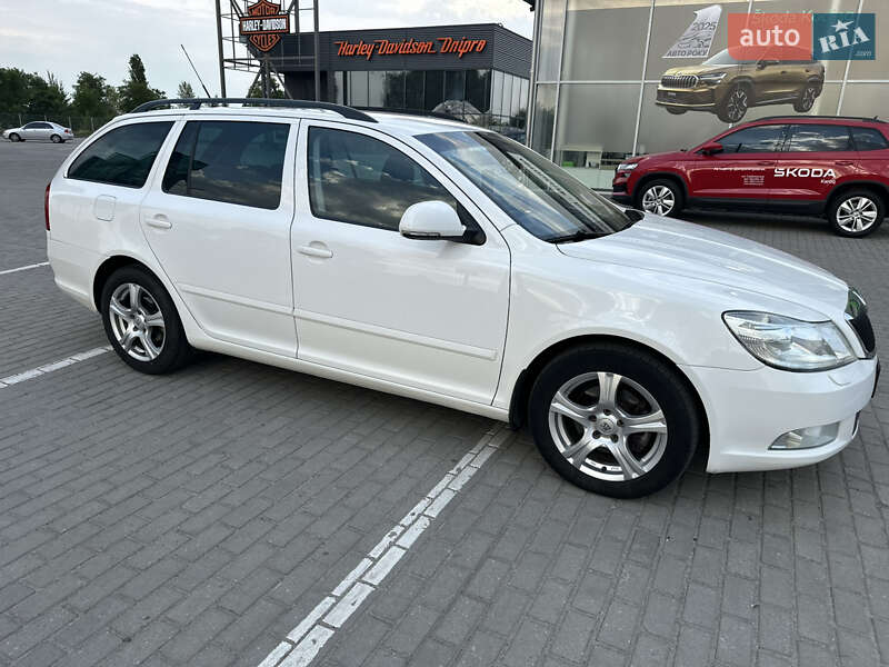 Універсал Skoda Octavia 2009 в Києві