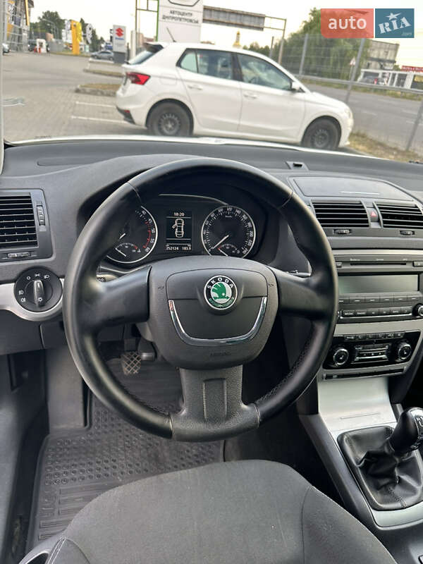 Універсал Skoda Octavia 2009 в Києві