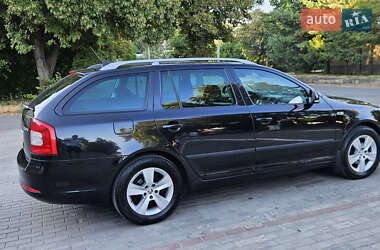 Універсал Skoda Octavia 2012 в Жовтих Водах