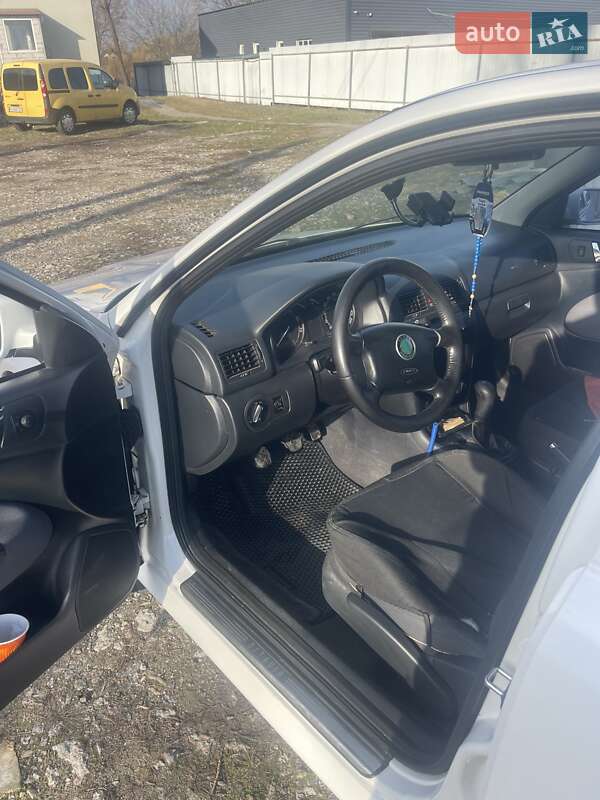 Ліфтбек Skoda Octavia 2006 в Чернігові