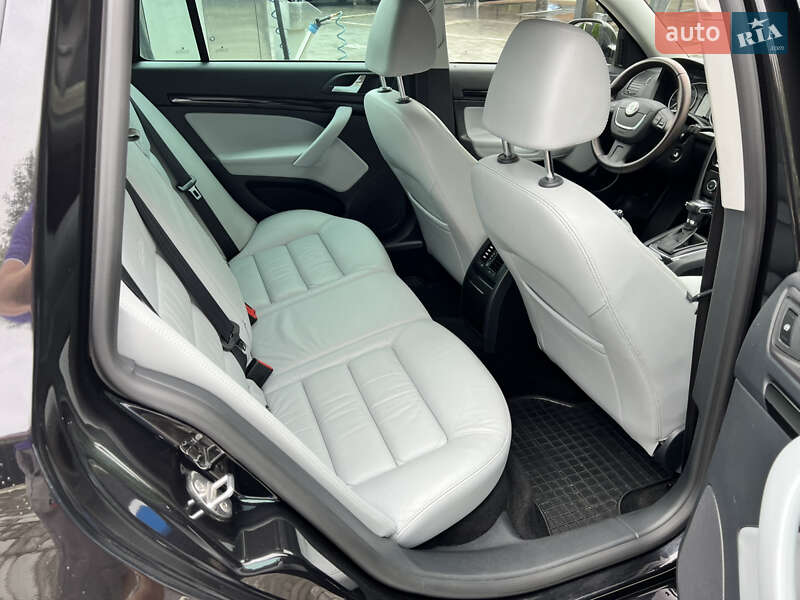 Универсал Skoda Octavia 2012 в Ровно