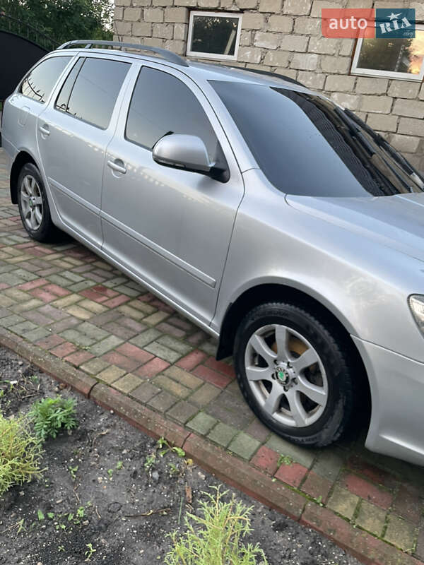 Универсал Skoda Octavia 2013 в Хмельницком