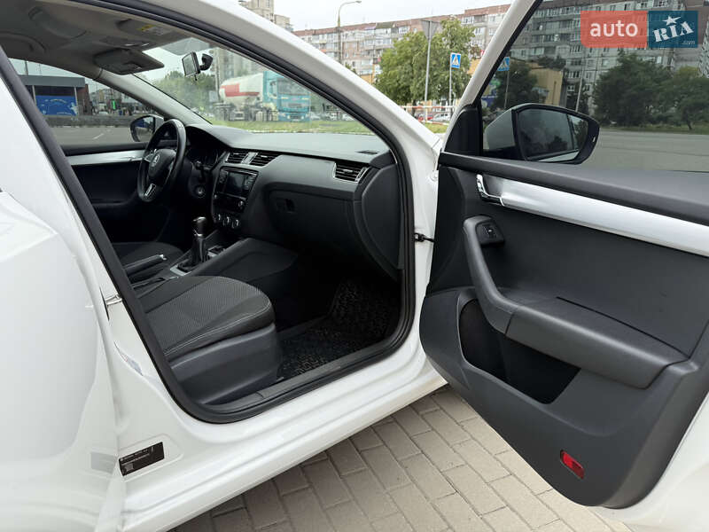 Лифтбек Skoda Octavia 2019 в Сумах