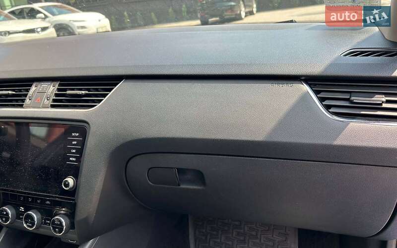 Лифтбек Skoda Octavia 2018 в Черновцах