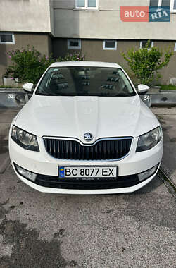 Универсал Skoda Octavia 2014 в Дрогобыче