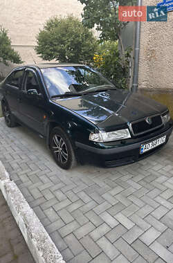 Ліфтбек Skoda Octavia 2000 в Іршаві