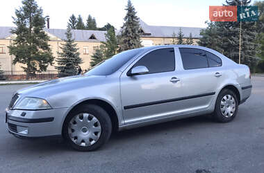 Лифтбек Skoda Octavia 2004 в Тысменице