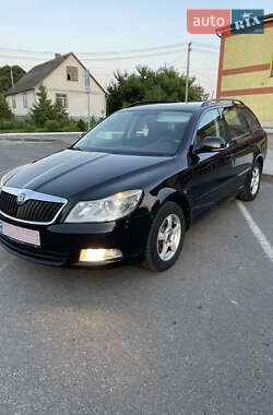 Универсал Skoda Octavia 2011 в Сарнах