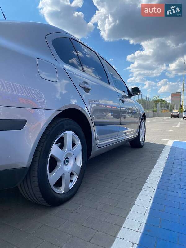 Ліфтбек Skoda Octavia 2007 в Первомайську