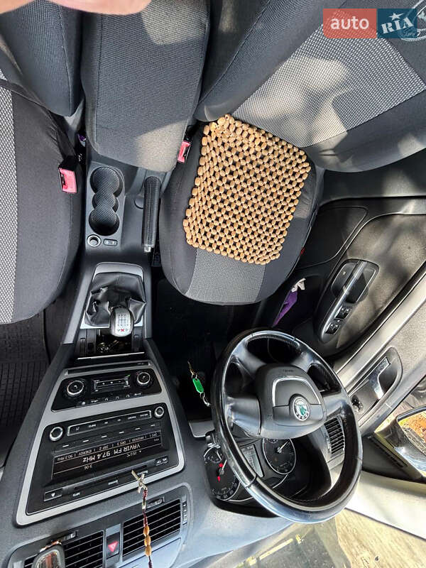 Универсал Skoda Octavia 2010 в Мостиске