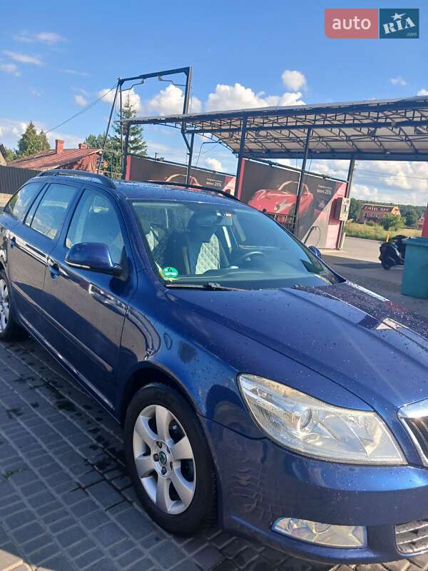 Универсал Skoda Octavia 2009 в Жовкве