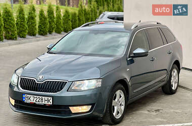 Універсал Skoda Octavia 2015 в Рівному