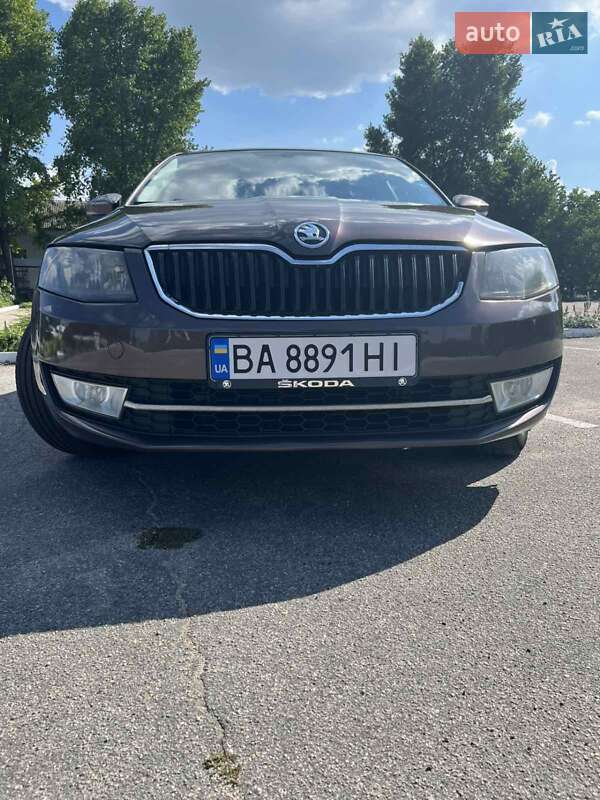 Лифтбек Skoda Octavia 2014 в Кропивницком