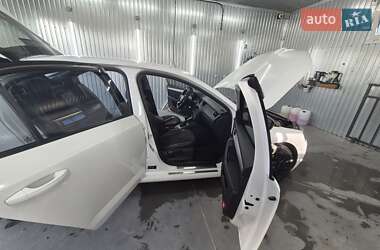 Лифтбек Skoda Octavia 2013 в 