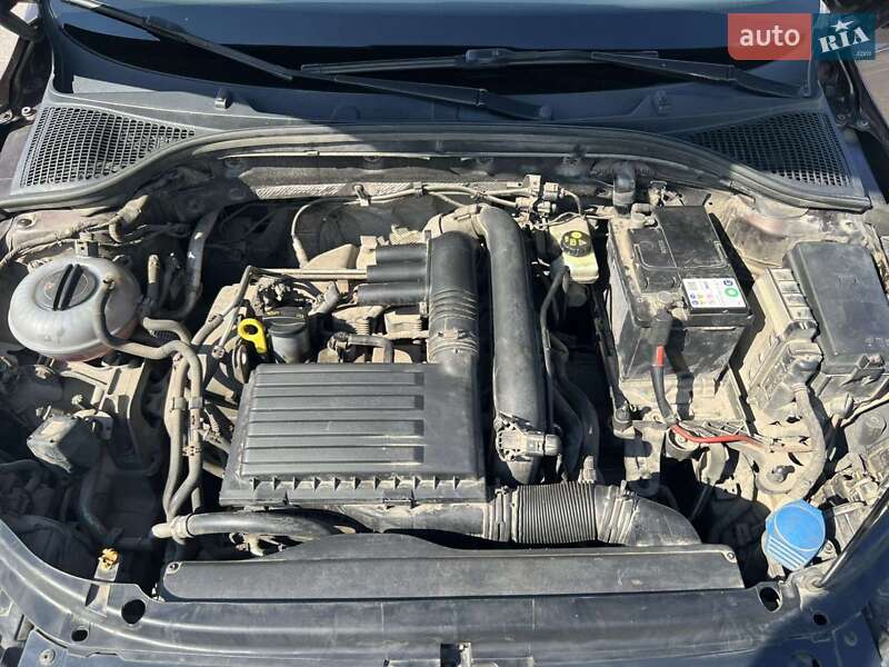 Лифтбек Skoda Octavia 2014 в Кропивницком